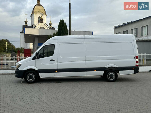 Белый Мерседес Sprinter, объемом двигателя 2.14 л и пробегом 468 тыс. км за 14850 $, фото 3 на Automoto.ua