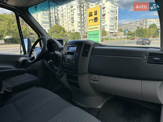 Білий Мерседес Sprinter, об'ємом двигуна 2.14 л та пробігом 348 тис. км за 22500 $, фото 62 на Automoto.ua