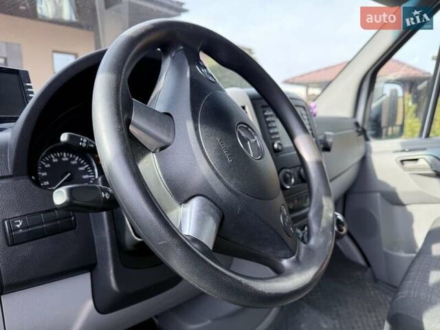 Белый Мерседес Sprinter, объемом двигателя 2.14 л и пробегом 204 тыс. км за 16100 $, фото 8 на Automoto.ua