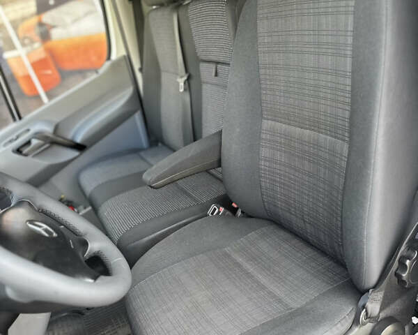 Білий Мерседес Sprinter, об'ємом двигуна 2.14 л та пробігом 348 тис. км за 22500 $, фото 46 на Automoto.ua
