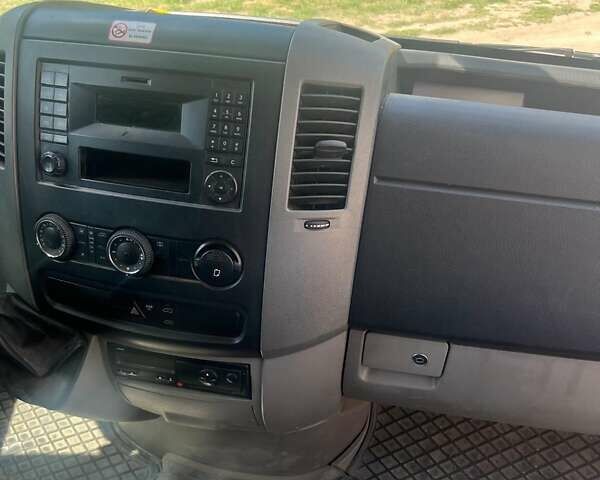 Білий Мерседес Sprinter, об'ємом двигуна 2.14 л та пробігом 150 тис. км за 15990 $, фото 3 на Automoto.ua