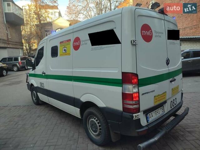 Білий Мерседес Sprinter, об'ємом двигуна 2.14 л та пробігом 415 тис. км за 23218 $, фото 4 на Automoto.ua