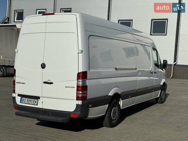 Белый Мерседес Sprinter, объемом двигателя 2.2 л и пробегом 382 тыс. км за 17499 $, фото 6 на Automoto.ua