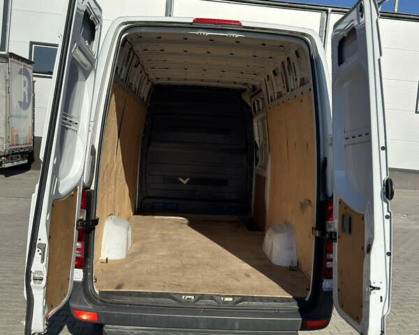 Белый Мерседес Sprinter, объемом двигателя 2.2 л и пробегом 382 тыс. км за 17499 $, фото 7 на Automoto.ua