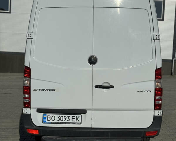 Белый Мерседес Sprinter, объемом двигателя 2.2 л и пробегом 382 тыс. км за 17499 $, фото 5 на Automoto.ua