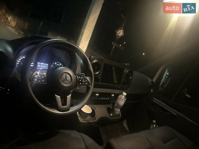 Белый Мерседес Sprinter, объемом двигателя 2.99 л и пробегом 500 тыс. км за 27500 $, фото 6 на Automoto.ua