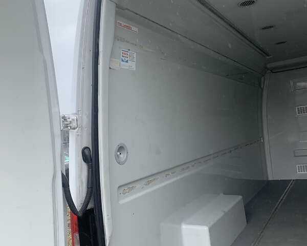 Белый Мерседес Sprinter, объемом двигателя 2 л и пробегом 220 тыс. км за 29500 $, фото 19 на Automoto.ua