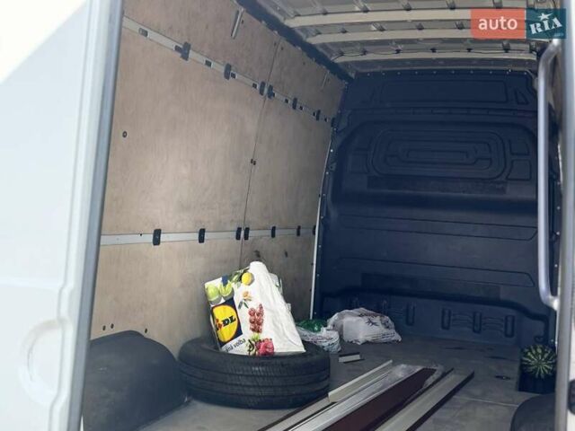 Белый Мерседес Sprinter, объемом двигателя 2.14 л и пробегом 116 тыс. км за 31000 $, фото 12 на Automoto.ua
