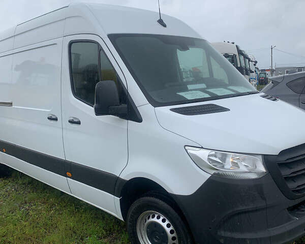 Белый Мерседес Sprinter, объемом двигателя 2 л и пробегом 220 тыс. км за 29500 $, фото 1 на Automoto.ua