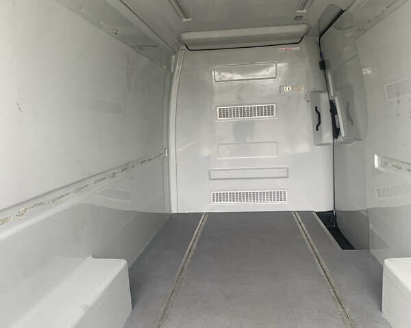 Белый Мерседес Sprinter, объемом двигателя 2 л и пробегом 220 тыс. км за 29500 $, фото 20 на Automoto.ua
