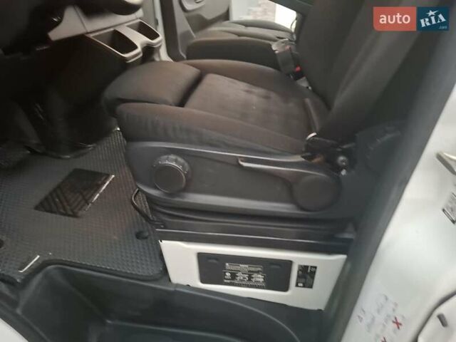 Білий Мерседес Sprinter, об'ємом двигуна 2.14 л та пробігом 360 тис. км за 22000 $, фото 7 на Automoto.ua