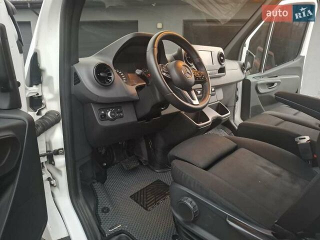 Білий Мерседес Sprinter, об'ємом двигуна 2.14 л та пробігом 360 тис. км за 22000 $, фото 6 на Automoto.ua