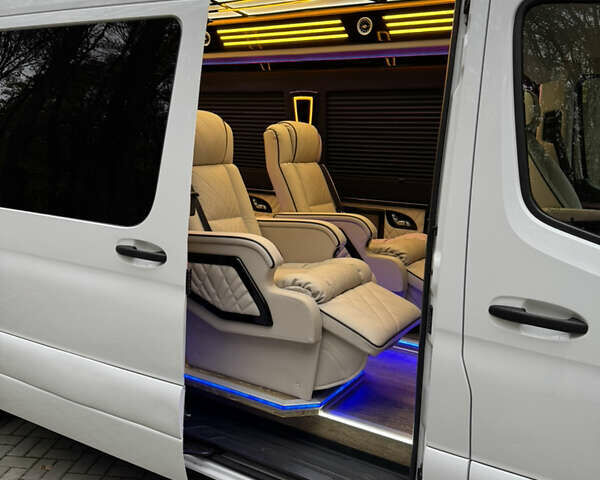 Белый Мерседес Sprinter, объемом двигателя 2.14 л и пробегом 363 тыс. км за 75500 $, фото 12 на Automoto.ua