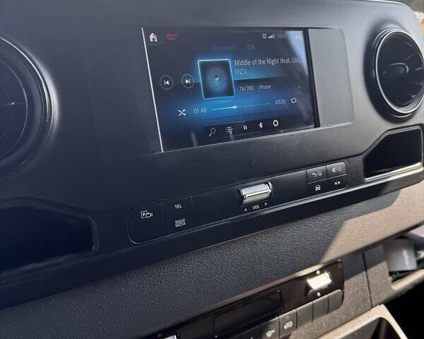 Белый Мерседес Sprinter, объемом двигателя 2.14 л и пробегом 116 тыс. км за 31000 $, фото 6 на Automoto.ua