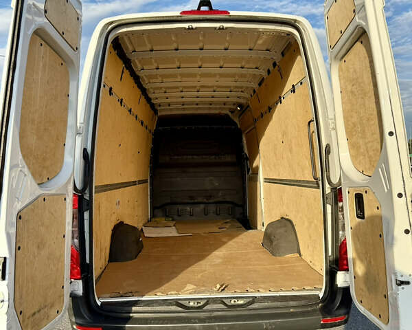 Білий Мерседес Sprinter, об'ємом двигуна 2.14 л та пробігом 305 тис. км за 23000 $, фото 21 на Automoto.ua