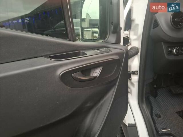 Білий Мерседес Sprinter, об'ємом двигуна 2.14 л та пробігом 360 тис. км за 22000 $, фото 8 на Automoto.ua