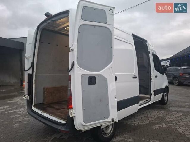 Білий Мерседес Sprinter, об'ємом двигуна 2.14 л та пробігом 360 тис. км за 22000 $, фото 3 на Automoto.ua