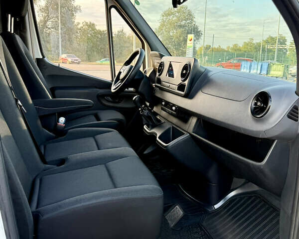Білий Мерседес Sprinter, об'ємом двигуна 2.14 л та пробігом 305 тис. км за 23000 $, фото 25 на Automoto.ua