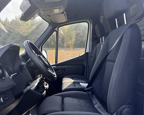 Белый Мерседес Sprinter, объемом двигателя 2.14 л и пробегом 116 тыс. км за 31000 $, фото 8 на Automoto.ua