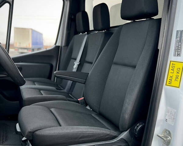 Білий Мерседес Sprinter, об'ємом двигуна 2.2 л та пробігом 111 тис. км за 34500 $, фото 20 на Automoto.ua