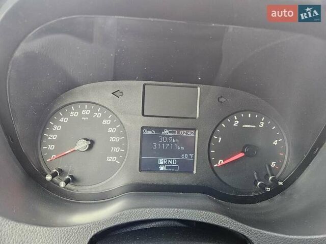 Белый Мерседес Sprinter, объемом двигателя 2.99 л и пробегом 314 тыс. км за 44000 $, фото 10 на Automoto.ua