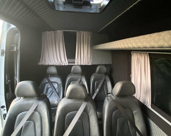 Білий Мерседес Sprinter, об'ємом двигуна 2.14 л та пробігом 40 тис. км за 39000 $, фото 5 на Automoto.ua