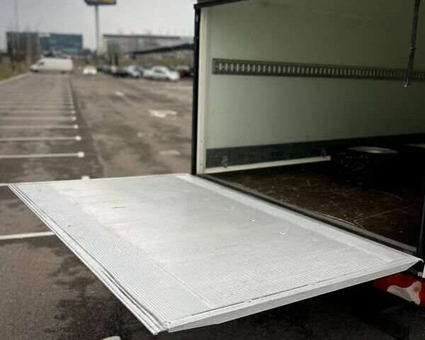 Білий Мерседес Sprinter, об'ємом двигуна 2.2 л та пробігом 111 тис. км за 34500 $, фото 44 на Automoto.ua