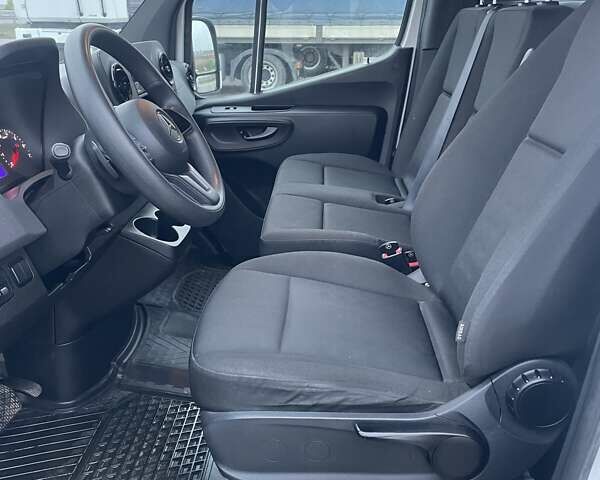 Білий Мерседес Sprinter, об'ємом двигуна 1.99 л та пробігом 167 тис. км за 33000 $, фото 9 на Automoto.ua