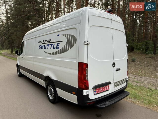 Белый Мерседес Sprinter, объемом двигателя 2.2 л и пробегом 138 тыс. км за 25800 $, фото 9 на Automoto.ua