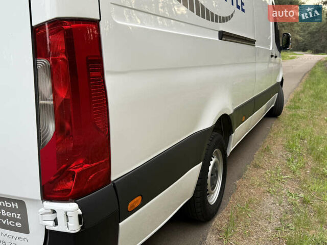 Белый Мерседес Sprinter, объемом двигателя 2.2 л и пробегом 138 тыс. км за 25800 $, фото 26 на Automoto.ua