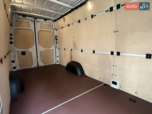 Белый Мерседес Sprinter, объемом двигателя 2.2 л и пробегом 138 тыс. км за 25800 $, фото 58 на Automoto.ua