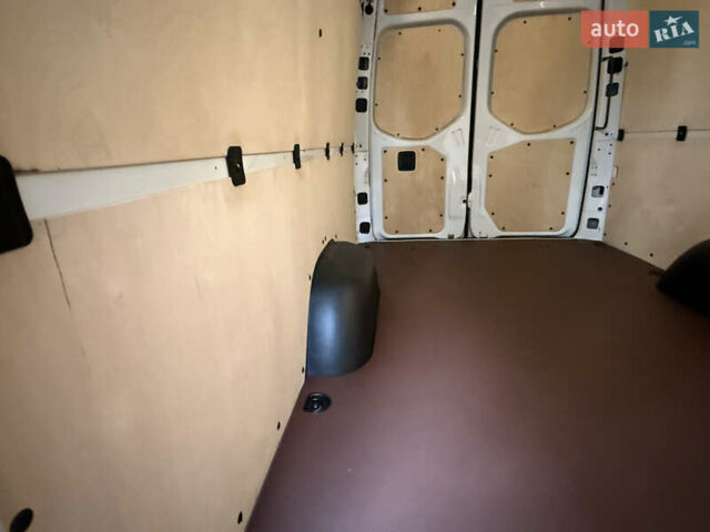 Белый Мерседес Sprinter, объемом двигателя 2.2 л и пробегом 138 тыс. км за 25800 $, фото 61 на Automoto.ua