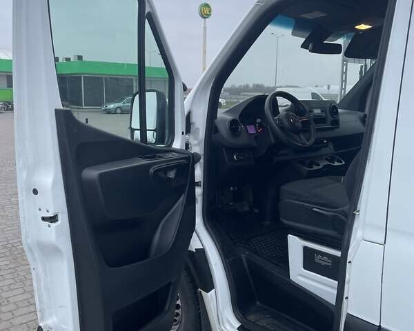 Білий Мерседес Sprinter, об'ємом двигуна 1.99 л та пробігом 167 тис. км за 33000 $, фото 8 на Automoto.ua