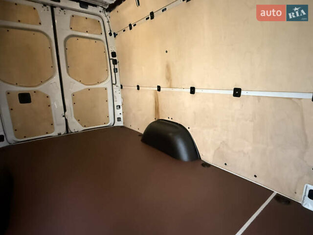 Белый Мерседес Sprinter, объемом двигателя 2.2 л и пробегом 138 тыс. км за 25800 $, фото 60 на Automoto.ua