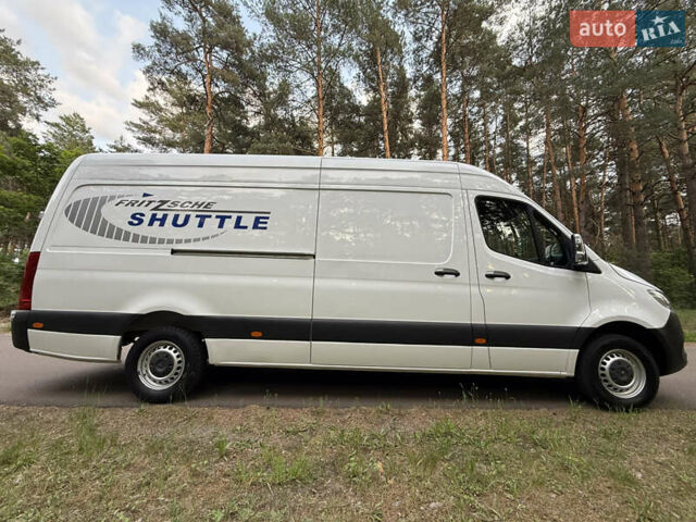Белый Мерседес Sprinter, объемом двигателя 2.2 л и пробегом 138 тыс. км за 25800 $, фото 16 на Automoto.ua