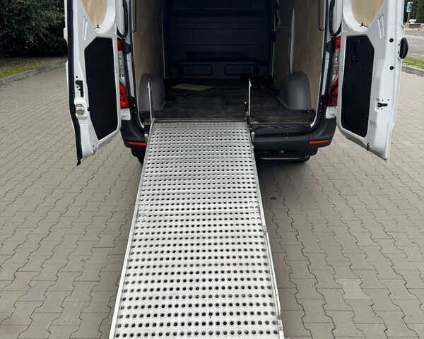 Білий Мерседес Sprinter, об'ємом двигуна 1.95 л та пробігом 11 тис. км за 39400 $, фото 13 на Automoto.ua