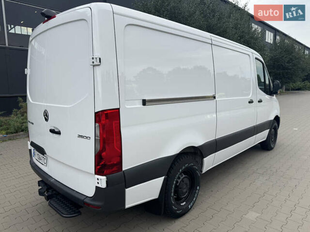 Білий Мерседес Sprinter, об'ємом двигуна 1.95 л та пробігом 11 тис. км за 39400 $, фото 3 на Automoto.ua