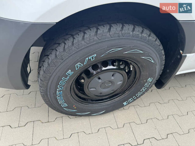 Білий Мерседес Sprinter, об'ємом двигуна 1.95 л та пробігом 11 тис. км за 39400 $, фото 24 на Automoto.ua