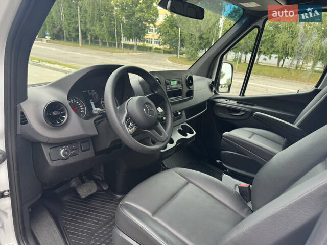Білий Мерседес Sprinter, об'ємом двигуна 1.95 л та пробігом 11 тис. км за 39400 $, фото 23 на Automoto.ua