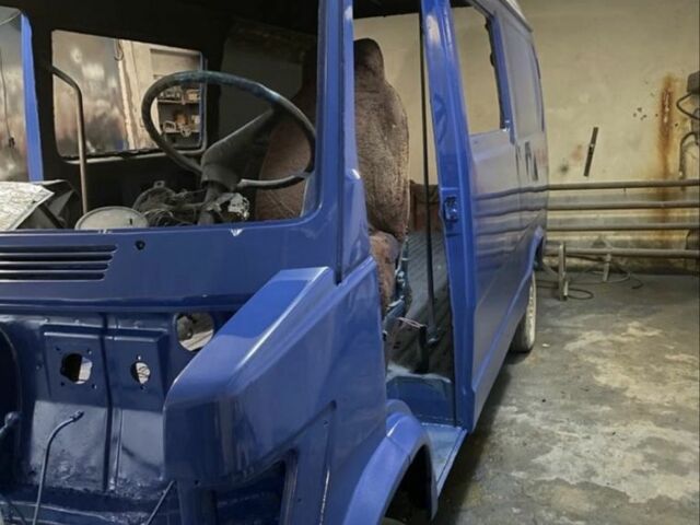 Белый Мерседес Sprinter, объемом двигателя 0 л и пробегом 253 тыс. км за 1400 $, фото 18 на Automoto.ua