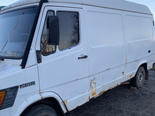 Белый Мерседес Sprinter, объемом двигателя 0 л и пробегом 253 тыс. км за 1400 $, фото 1 на Automoto.ua