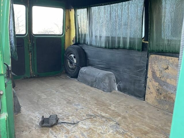 Белый Мерседес Sprinter, объемом двигателя 0 л и пробегом 253 тыс. км за 1400 $, фото 12 на Automoto.ua