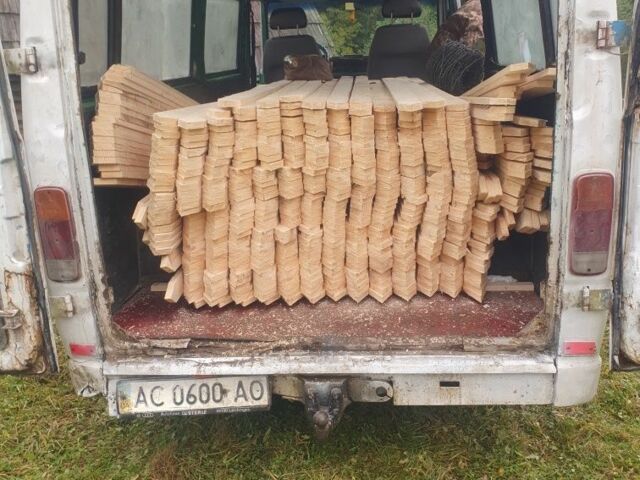 Белый Мерседес Sprinter, объемом двигателя 2.3 л и пробегом 999 тыс. км за 2500 $, фото 6 на Automoto.ua