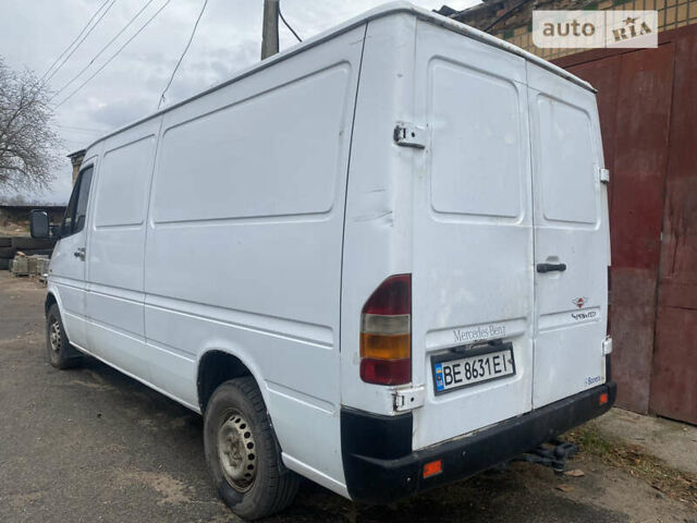 Білий Мерседес Sprinter, об'ємом двигуна 2.3 л та пробігом 480 тис. км за 3200 $, фото 4 на Automoto.ua