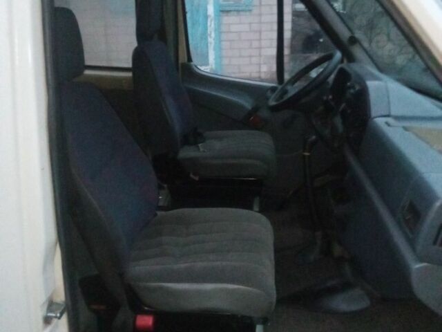 Білий Мерседес Sprinter, об'ємом двигуна 2.3 л та пробігом 800 тис. км за 4000 $, фото 4 на Automoto.ua