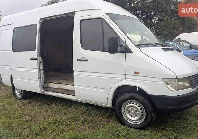 Білий Мерседес Sprinter, об'ємом двигуна 2.3 л та пробігом 452 тис. км за 3650 $, фото 3 на Automoto.ua