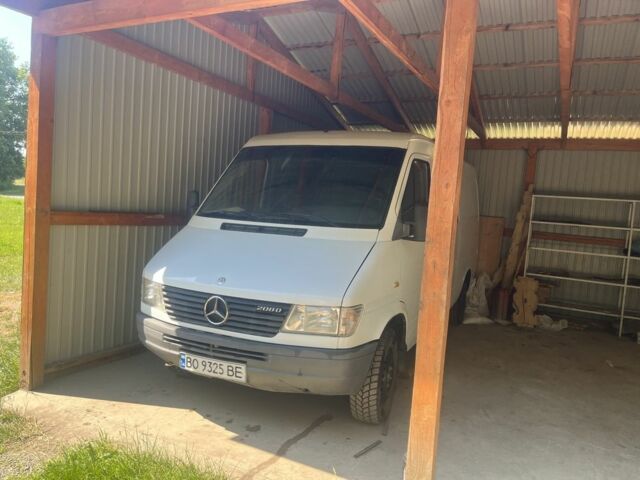 Белый Мерседес Sprinter, объемом двигателя 2.3 л и пробегом 1 тыс. км за 4500 $, фото 1 на Automoto.ua