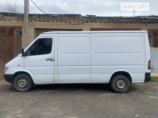 Білий Мерседес Sprinter, об'ємом двигуна 2.3 л та пробігом 480 тис. км за 3200 $, фото 6 на Automoto.ua