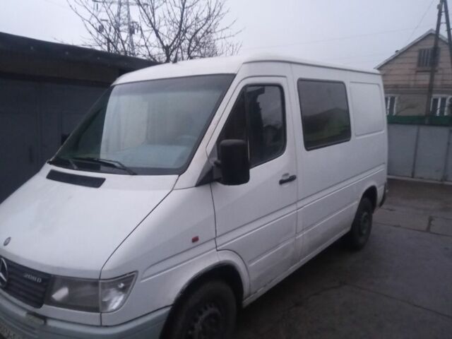 Білий Мерседес Sprinter, об'ємом двигуна 2.3 л та пробігом 800 тис. км за 4000 $, фото 1 на Automoto.ua