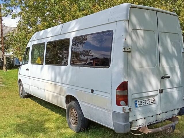 Белый Мерседес Sprinter, объемом двигателя 0 л и пробегом 500 тыс. км за 4600 $, фото 2 на Automoto.ua